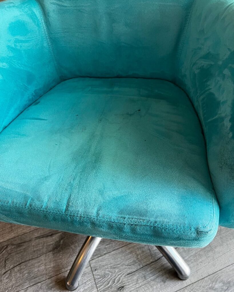 Modern hotellobby med mjuka möbler